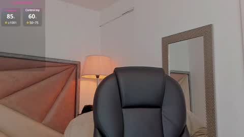 Snapshot of zaralim chatting on March 11, 12:06 pm Zara Lim online show from March 11, 12:06 pm