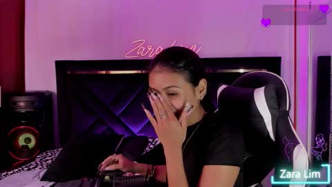 Snapshot of zaralim chatting on October 17, 4:42 pm Zara Lim online show from October 17, 4:42 pm