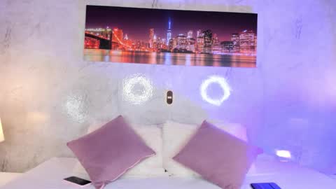 ZaraQuiinn online show from January 12, 2:11 pm