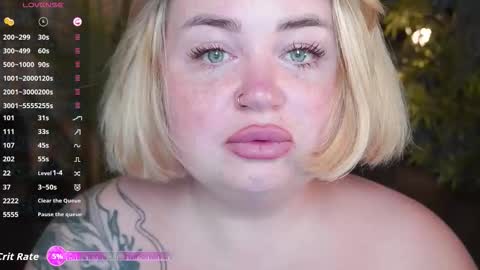 Lola online show from October 15, 7:41 am