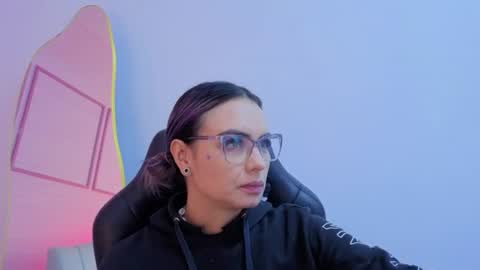 Snapshot of zarcasutra_t chatting on June 25, 1:04 pm Isabella online show from June 25, 1:04 pm