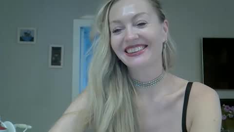 Zarina Swift online show from September 28, 12:10 pm