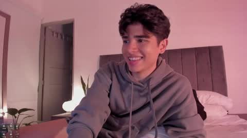 Hii im Zay.                 I save money for education. PVT Open. online show from February 14, 6:43 am