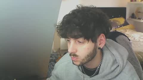 Snapshot of zedbooy chatting on December 3, 12:49 pm Zed online show from December 3, 12:49 pm