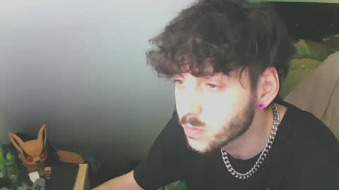 Snapshot of zedbooy chatting on December 10, 4:38 pm Zed online show from December 10, 4:38 pm