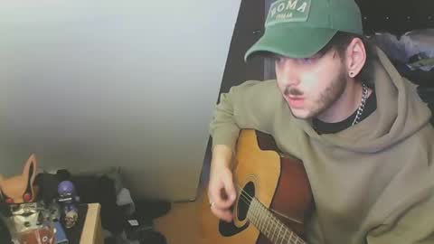 Snapshot of zedbooy chatting on December 28, 1:06 pm Zed online show from December 28, 1:06 pm