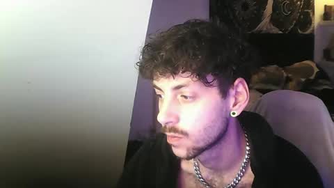 Snapshot of zedbooy chatting on November 17, 5:19 pm Zed online show from November 17, 5:19 pm