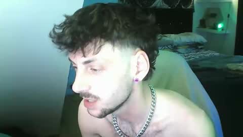 Snapshot of zedbooy chatting on April 10, 6:34 pm Zed online show from April 10, 6:34 pm