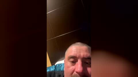 zeek805 online show from January 15, 6:33 pm