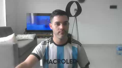 Zehfren online show from March 28, 5:12 pm