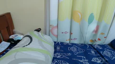 Snapshot of zeina_gen chatting on November 3, 8:43 pm flabby online show from November 3, 8:43 pm