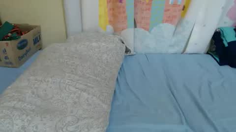 Snapshot of zeina_gen chatting on February 21, 4:52 pm flabby online show from February 21, 4:52 pm