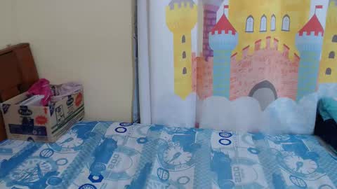 Snapshot of zeina_gen chatting on March 22, 3:48 pm flabby online show from March 22, 3:48 pm