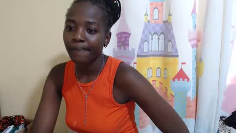 Snapshot of zeina_gen chatting on April 1, 1:41 pm flabby online show from April 1, 1:41 pm