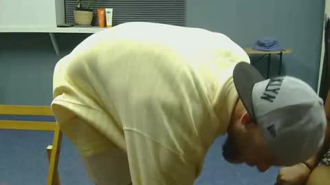 Snapshot of zelda741 chatting on December 3, 5:45 pm Zel online show from December 3, 5:45 pm