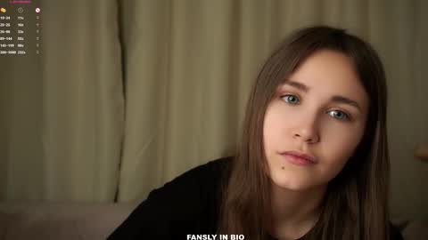 Emilia online show from October 16, 1:06 am