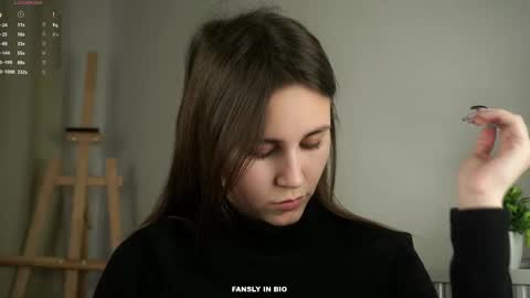 Emilia online show from October 18, 12:57 am