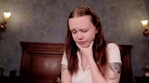 Emilia online show from June 21, 2:03 am