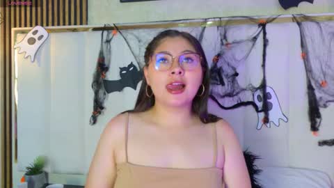 Snapshot of zelenejones chatting on October 28, 11:47 am Zelene online show from October 28, 11:47 am