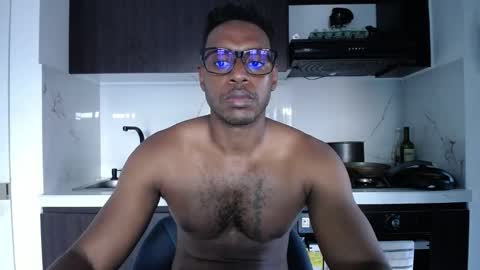 Snapshot of zemanek chatting on February 21, 10:33 pm Jhon online show from February 21, 10:33 pm