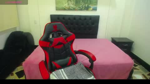 Zendaya Wilson online show from December 13, 9:13 am