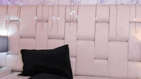 Snapshot of zendayagreey chatting on December 28, 2:33 am Zendaya online show from December 28, 2:33 am