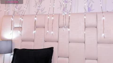 Snapshot of zendayagreey chatting on December 29, 9:30 pm Zendaya online show from December 29, 9:30 pm