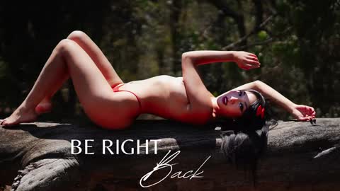 Snapshot of zendayagreey chatting on January 30, 6:35 am Zendaya online show from January 30, 6:35 am