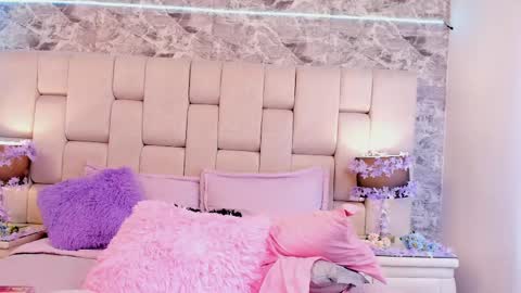 Snapshot of zendayagreey chatting on February 18, 10:47 pm Zendaya online show from February 18, 10:47 pm