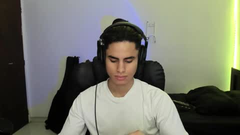 zenzhu online show from December 14, 11:31 pm