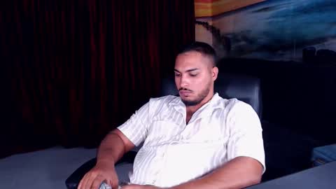 zenobaro online show from September 20, 8:10 pm