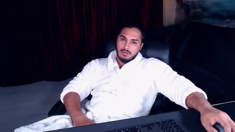 zenobaro online show from October 9, 7:56 pm