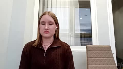 Snapshot of zenobiabeyerlein chatting on October 28, 9:13 am Shavon online show from October 28, 9:13 am