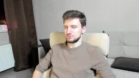 Andrew online show from October 25, 2:08 am