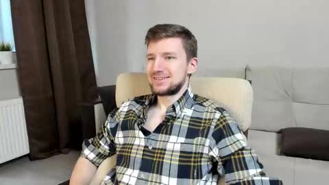 Andrew online show from March 25, 8:42 am