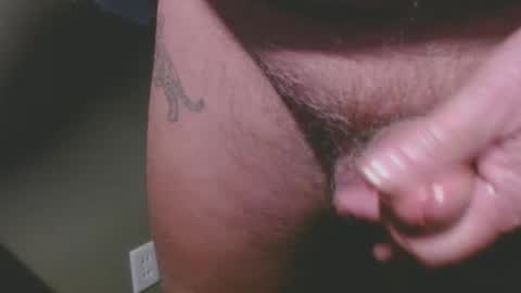 Snapshot of zerozero5555 chatting on January 8, 12:35 am bambi cumslut online show from January 8, 12:35 am