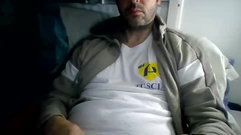 Snapshot of zeus00811 chatting on November 22, 6:01 am zeus online show from November 22, 6:01 am