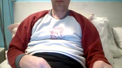 Snapshot of zeus00811 chatting on December 1, 8:47 pm zeus online show from December 1, 8:47 pm