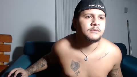 Snapshot of zeus_030 chatting on February 1, 1:48 am zeus_030 online show from February 1, 1:48 am