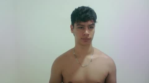 zeus_183 online show from October 18, 1:19 am