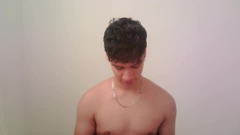 zeus_183 online show from October 19, 2:50 pm