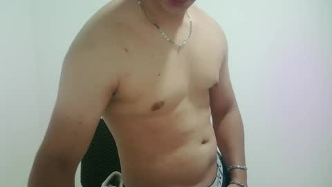 zeus_183 online show from April 15, 2:07 am