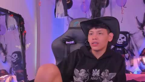 zeus_blaze online show from October 25, 5:30 pm