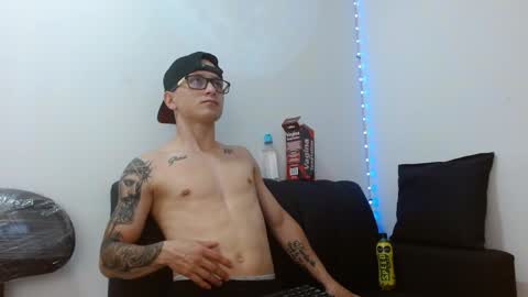 zeus online show from May 7, 12:10 pm