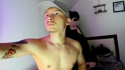 Snapshot of zeusjeff chatting on November 7, 8:42 pm zeus online show from November 7, 8:42 pm