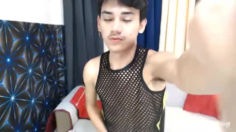 zavier skinny asian online show from January 28, 7:32 am