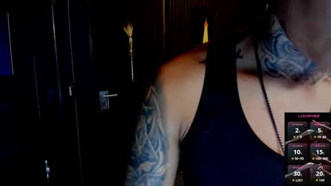 zhoestrong online show from October 5, 9:07 am