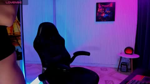 zhoestrong online show from April 19, 4:45 am