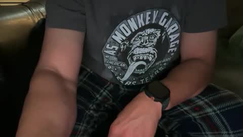 Snapshot of zimmy22 chatting on April 8, 9:53 am Zimmy22 online show from April 8, 9:53 am