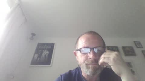 Zippi online show from May 11, 4:59 pm